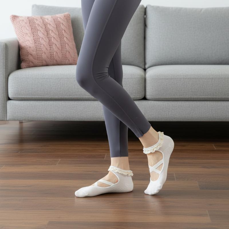 1 Par de Meias de Pilates com  - Pilates & Yoga Tina Fehrenbach avaliação e preço